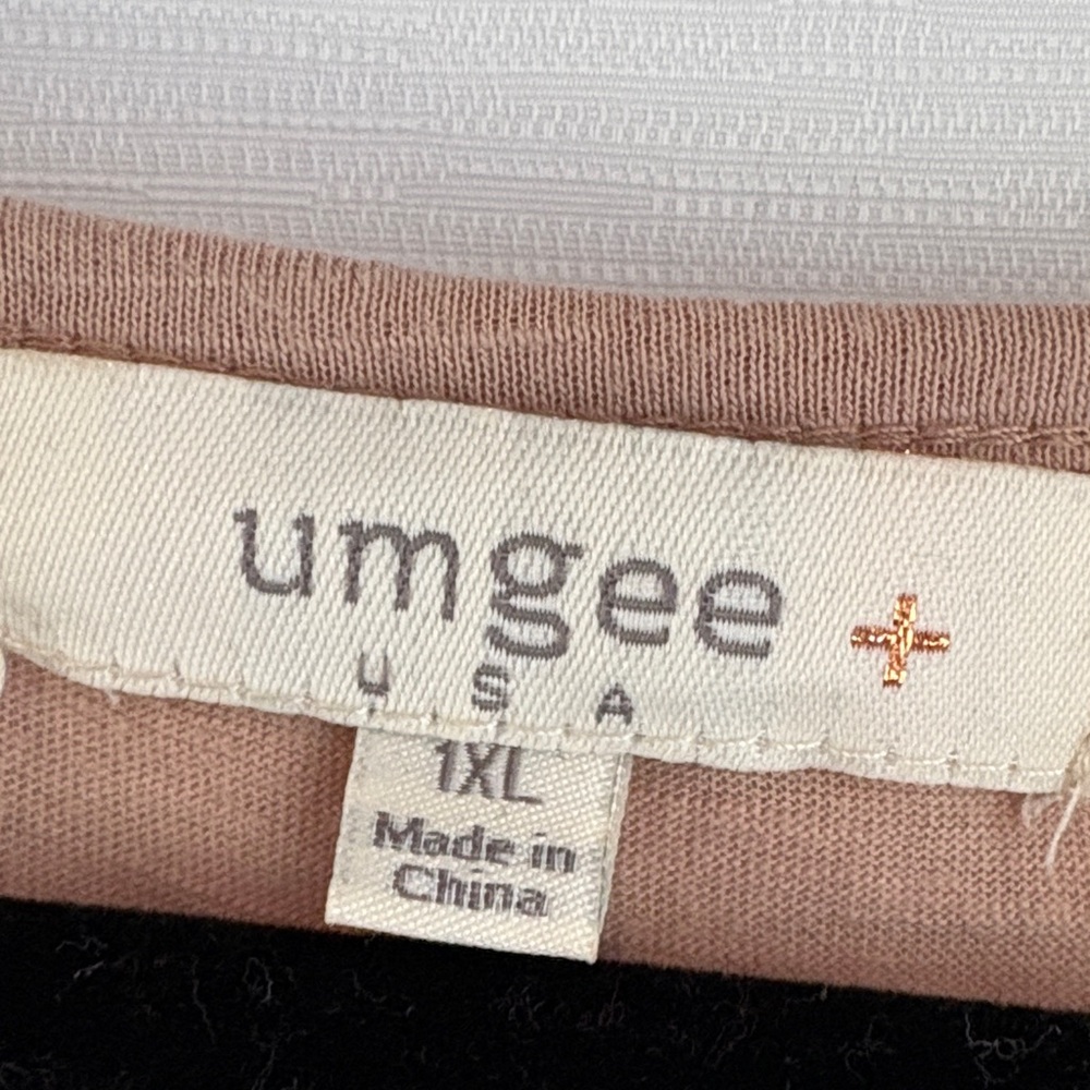 Umgee Tan Women's Tunic with Lace Hem T 1 - Picture 2 of 7